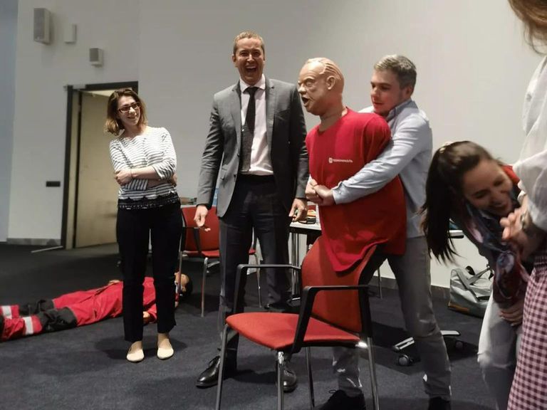 Обучение сотрудников ООО «Татнефть-АЗС-Запад» по навыками оказания первой помощи пострадавшим